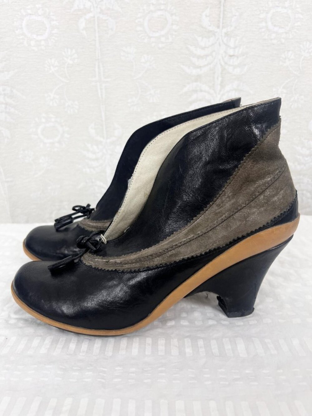 J. Shoes Lulu Victorian ankle boot US 11 leather suede heeled bootie 3.5" heel